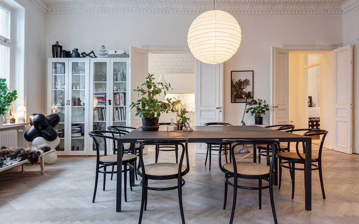 delikatissen mezcla estilos decoración Lotta Agaton estilista sueca interiores estilo nórdico moderno estilo nórdico clásico decoración pisos grandes decoración comedores salones decoración cocinas nórdicas cocinas estilo nórdico minimalista blog decoracion interiores armonía decoración 