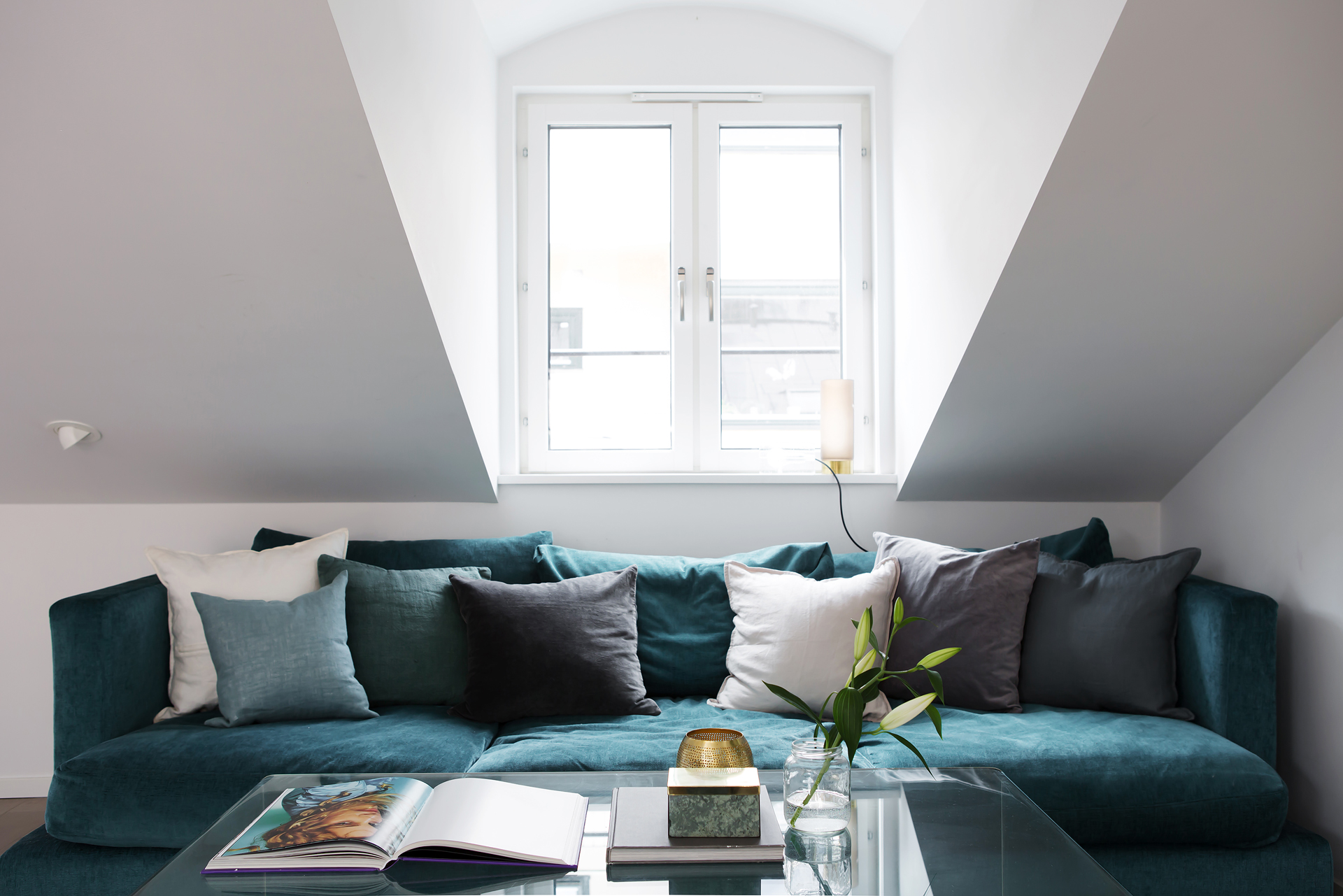 delikatissen Vuelve el terciopelo a los sofás tendencias 2016 decor tejidos modernos sofá de terciopelo sofá azul muebles modernos clásicos renovados blog decoración nórdica 