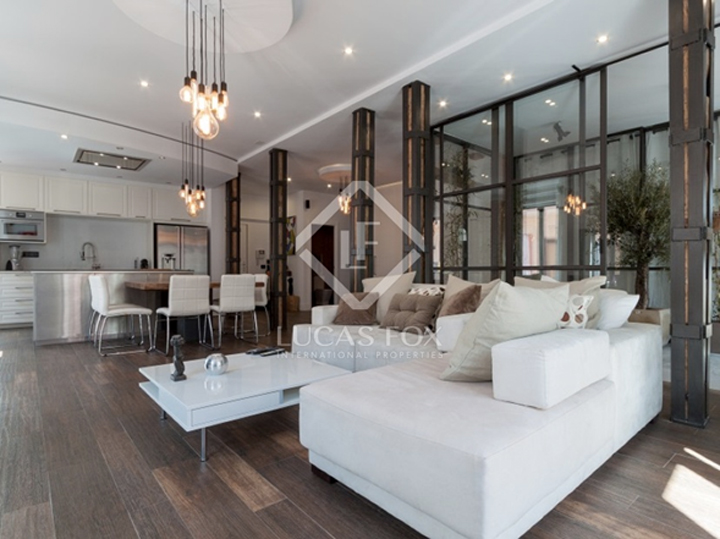 Tabiques fuera propiedades de lujo en Madrid propiedades de lujo Pisos en Madrid distribución diáfana diseño interiores diseño interior decoración interiores apartamento urbano 
