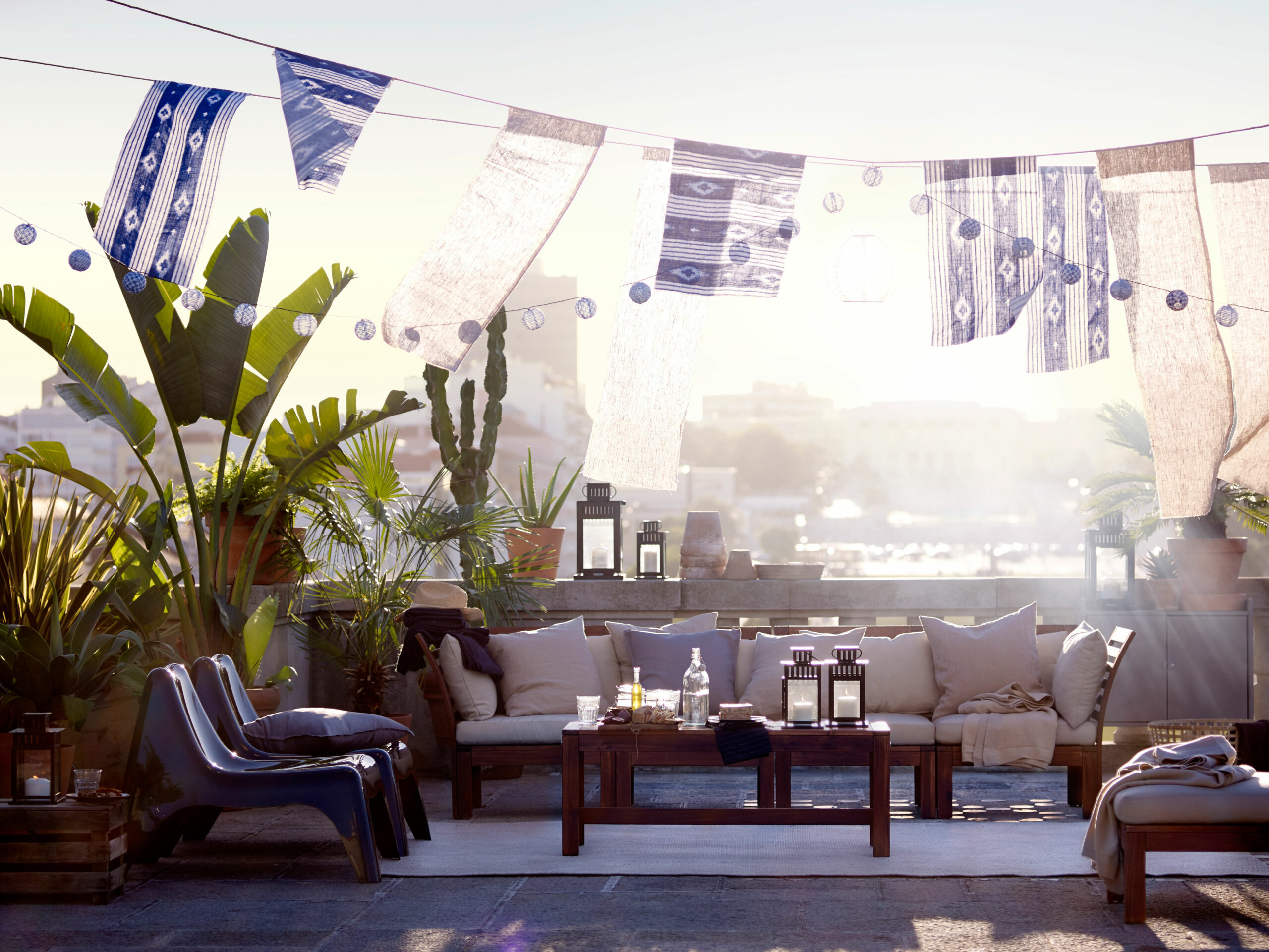 muebles de terraza inspiración ikea Ikea verano 2016 diseño exteriores decorar con muebles ikea decoración balcones terrazas compras accesorios chill out en la terraza blog decoración nórdica 