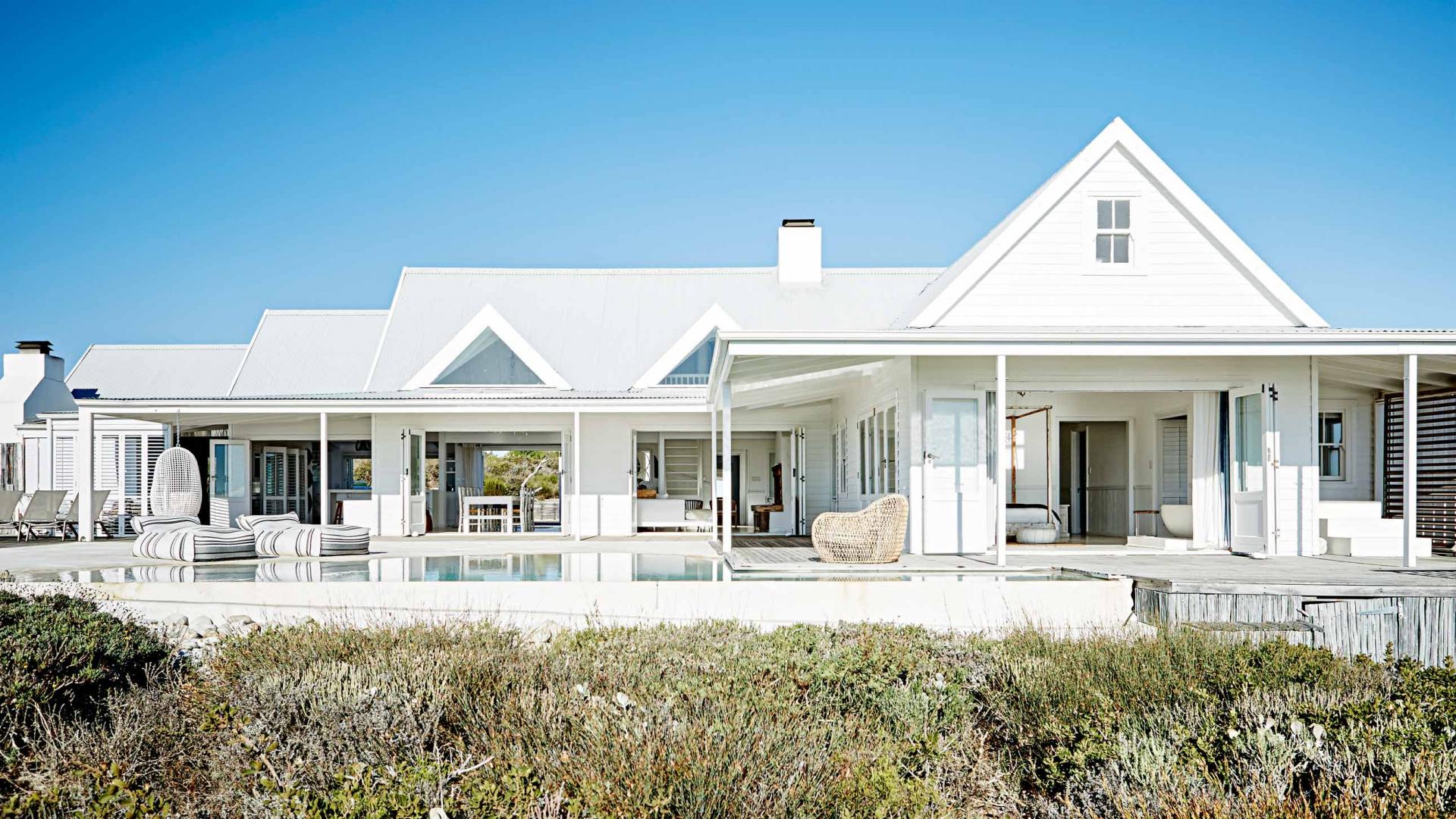interiores del mundo sudafrica inspiración terrazas inspiración casas de playa diseño de exterior decoración en blanco casas con piscina blog decoracion interiores Ampliar la cocina abriendo la ventana 
