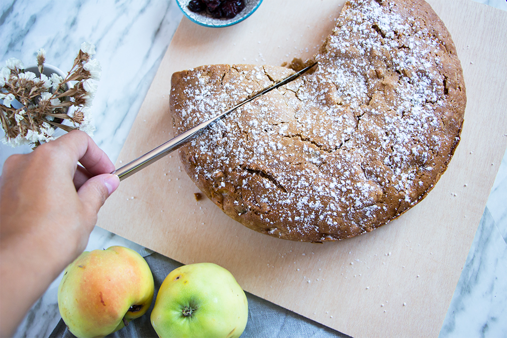 postres recetas delikatissen postres manzana postres fáciles bizcocho frutas Bizcocho de manzana y arándanos 
