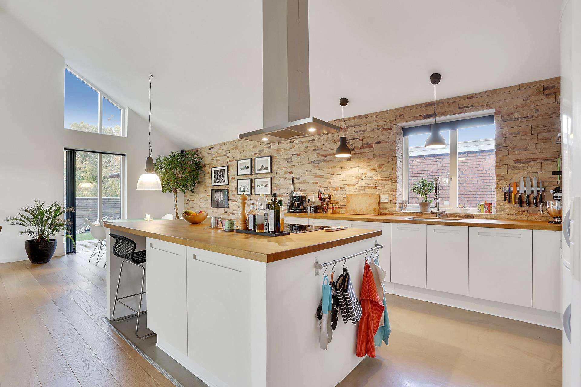 muebles cocina estilo escandinavo encimera de madera cocina nórdica cocina diáfana cocina abierta blog decoración nórdica armarios bajos de cocina 