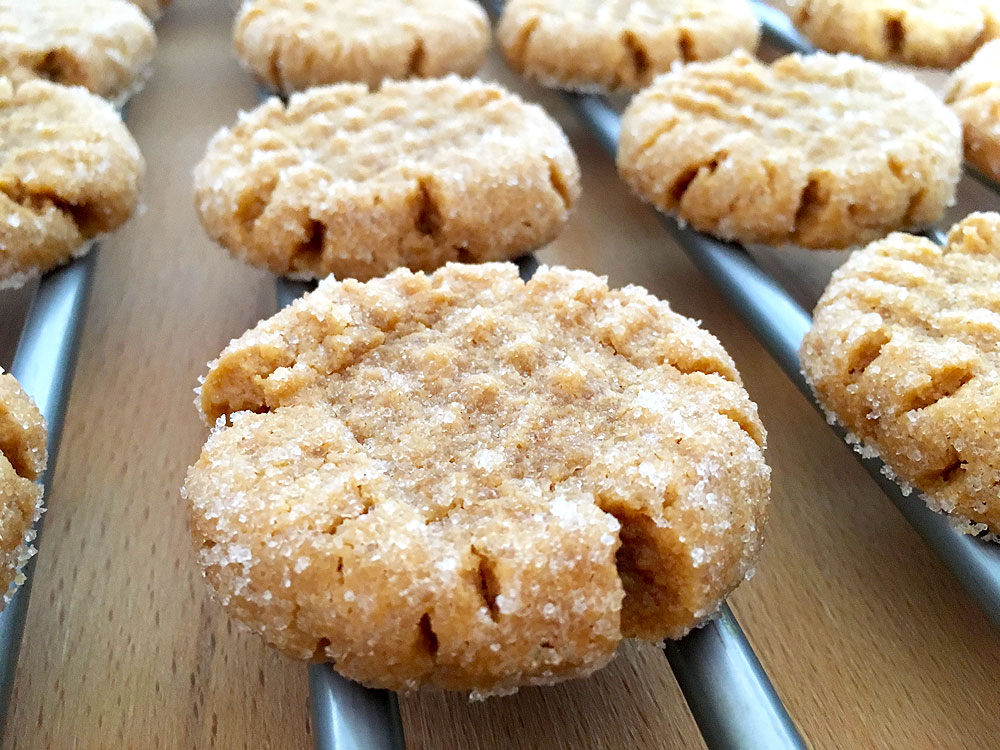 delikatissen recetas delikatissen galletas delikatissen galletas de peanut butter galletas de mantequilla de cacahuete galletas de crema de cacahuete cookies americanas Classic peanut butter cookies clásicos dulces americanos 