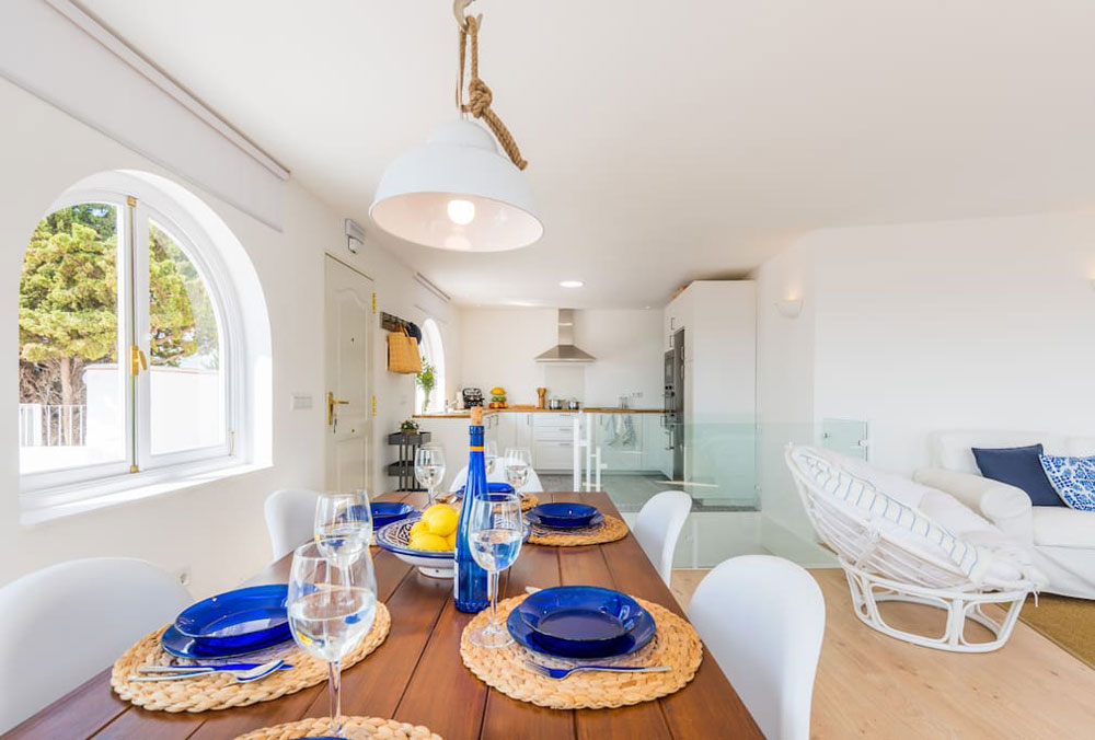 villas vacaciones costa del sol villas nordicas fuengirola villas con piscina y vistas fuengirola vacaciones costa del sol decoración nórdica decoración exterior decoración en blanco casa de vacaciones fuengirola 