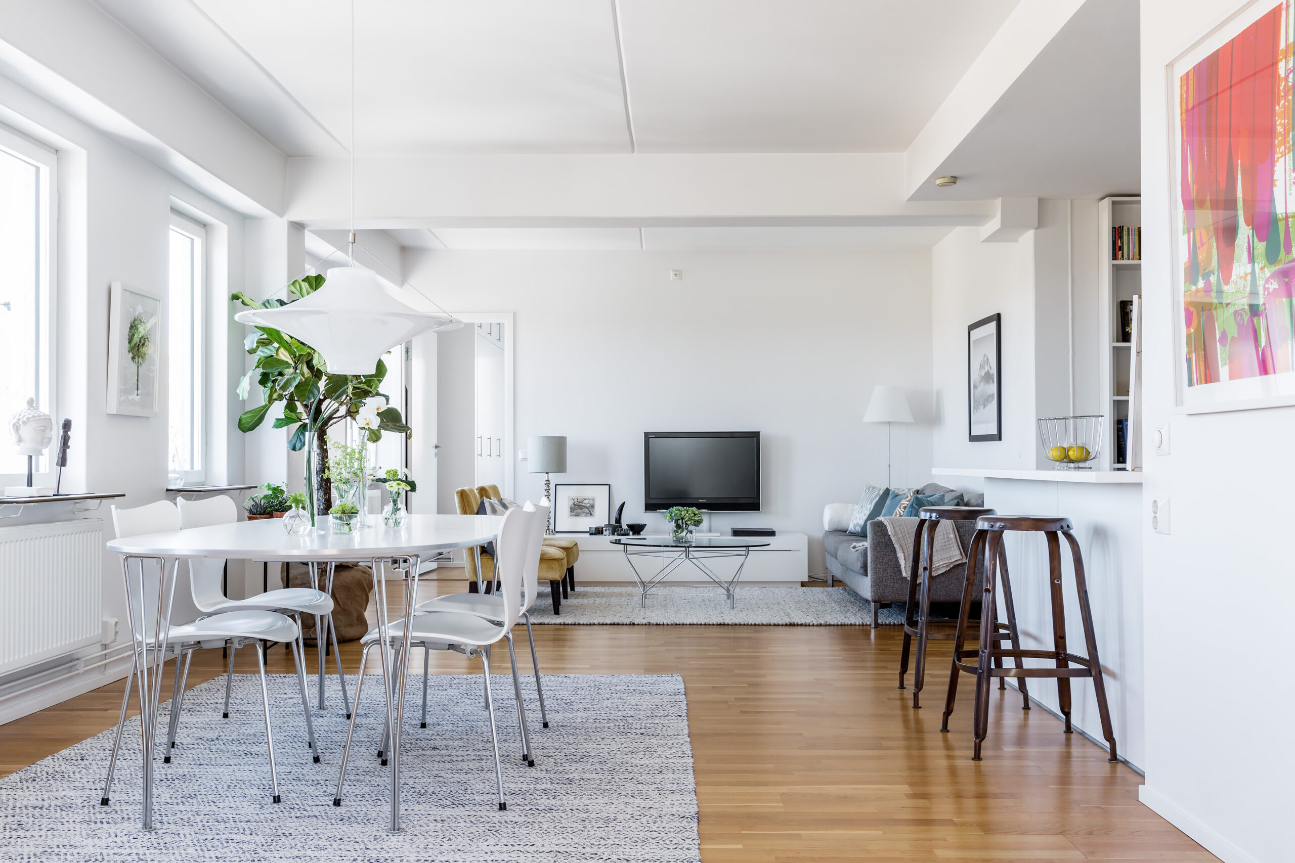 salón nórdico piso sueco estilo escandinavo distribución abierta diáfano decoración nórdica cocina abierta blog decoracion interiores 