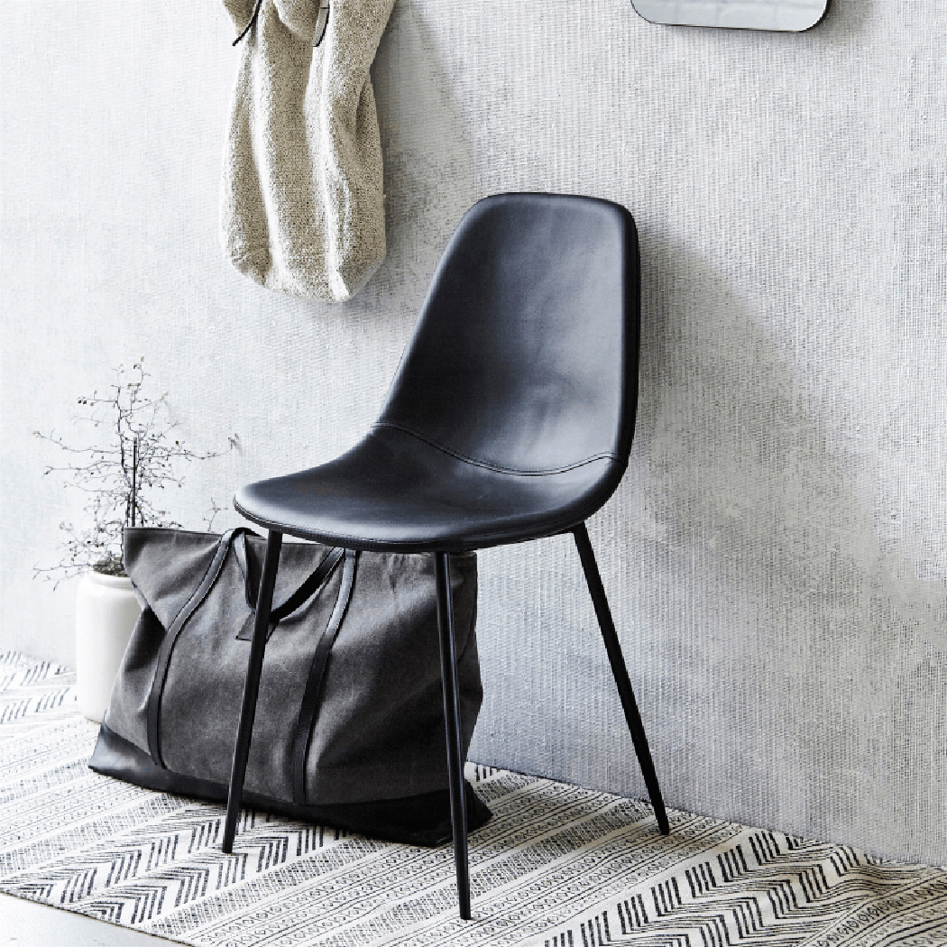 sillas modernas sillas de diseño sillas de cuero Silla forms de House Doctor nordic design House Doctor diseño nórdico diseño danés 
