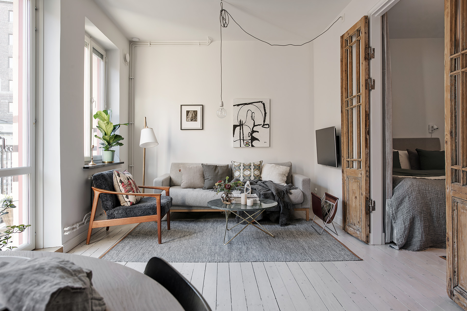delikatissen piso sueco moderno ático estilo nórdico estilo escandinavo decoración pisos pequeños decoración áticos decoración antigüedades 