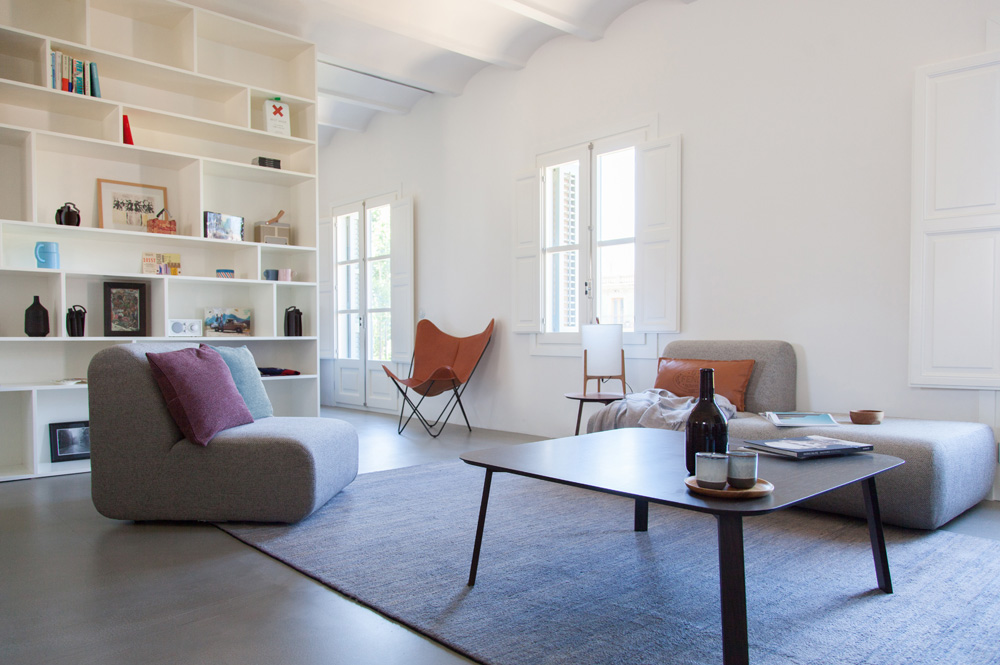 ro jaime hayon reforma barcelona nani marquina alfombras muebles de diseño mobiliario nórdico estilo nórdico decoración escandinava apartamento reformado barcelona apartamento lujo ayuntamiento barcelona 