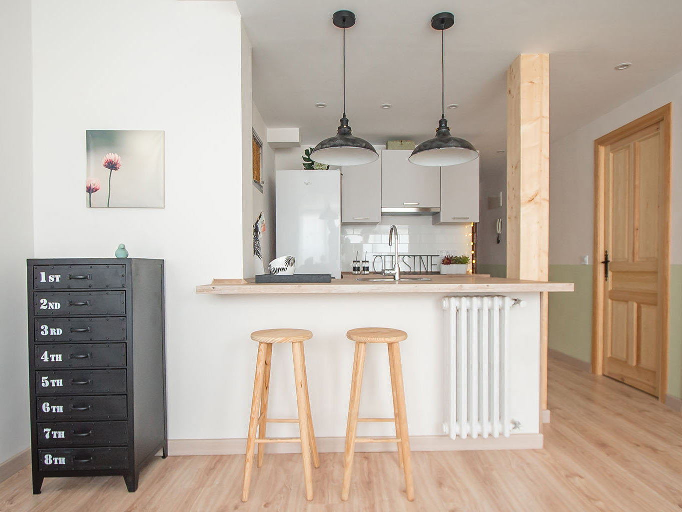 reforma pisos pequeños reforma madrid pisos pequeños decoración interiorismo asun tello estilo nórdico estilo industrial tropical distribución pisos pequeños distribución abierta cocina comedor salón cocina abierta 