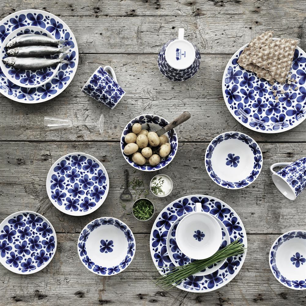 Vajillas de porcelana de diseño sueco Swedish Grace swedish design scandinavian design Rörstrand porcelana nórdica Mon Amie Rörstrand menaje hogar menaje cocina iconos suecos diseño sueco diseño nórdico diseño escandinavo 