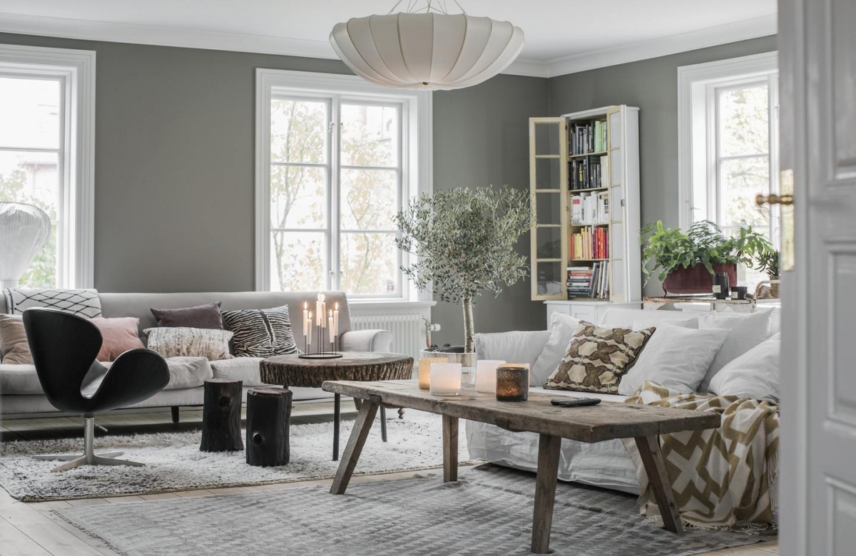 delikatissen sofa blanco pared gris muebles viejos y modernos estilo escandinavo decoracion tradicional decoración moderna colores nórdicos casa sueca casa museo casa estilismo 