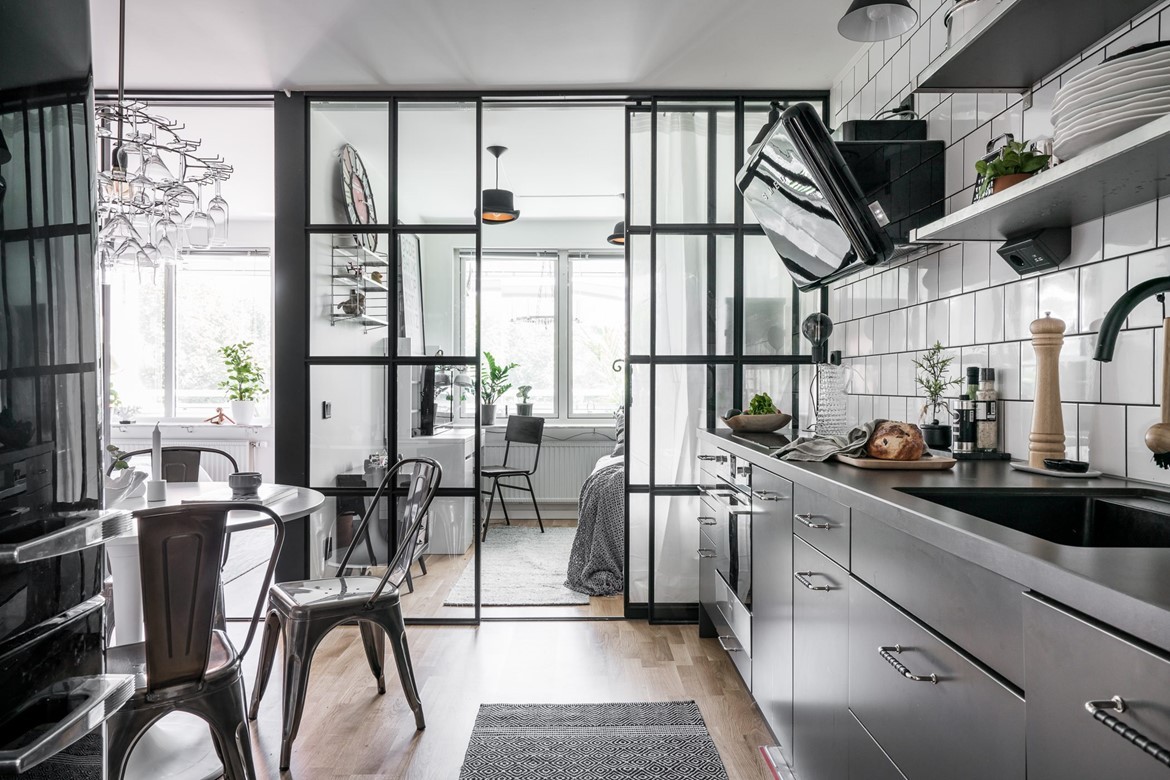 sillas de metal sillas de diseño pared de cristal estilo nórdico industrial estilo escandinavo negro gris decoración industrial cocina abierta 