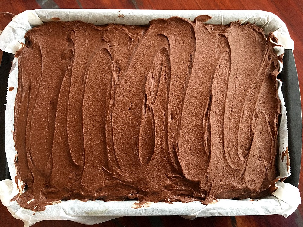 delikatissen frosting de chocolate cobertura chocolate chocolate zucchini cake chocolate frosting bizcocho muy jugoso Bizcocho de chocolate y calabacín bizcocho de calabacín 