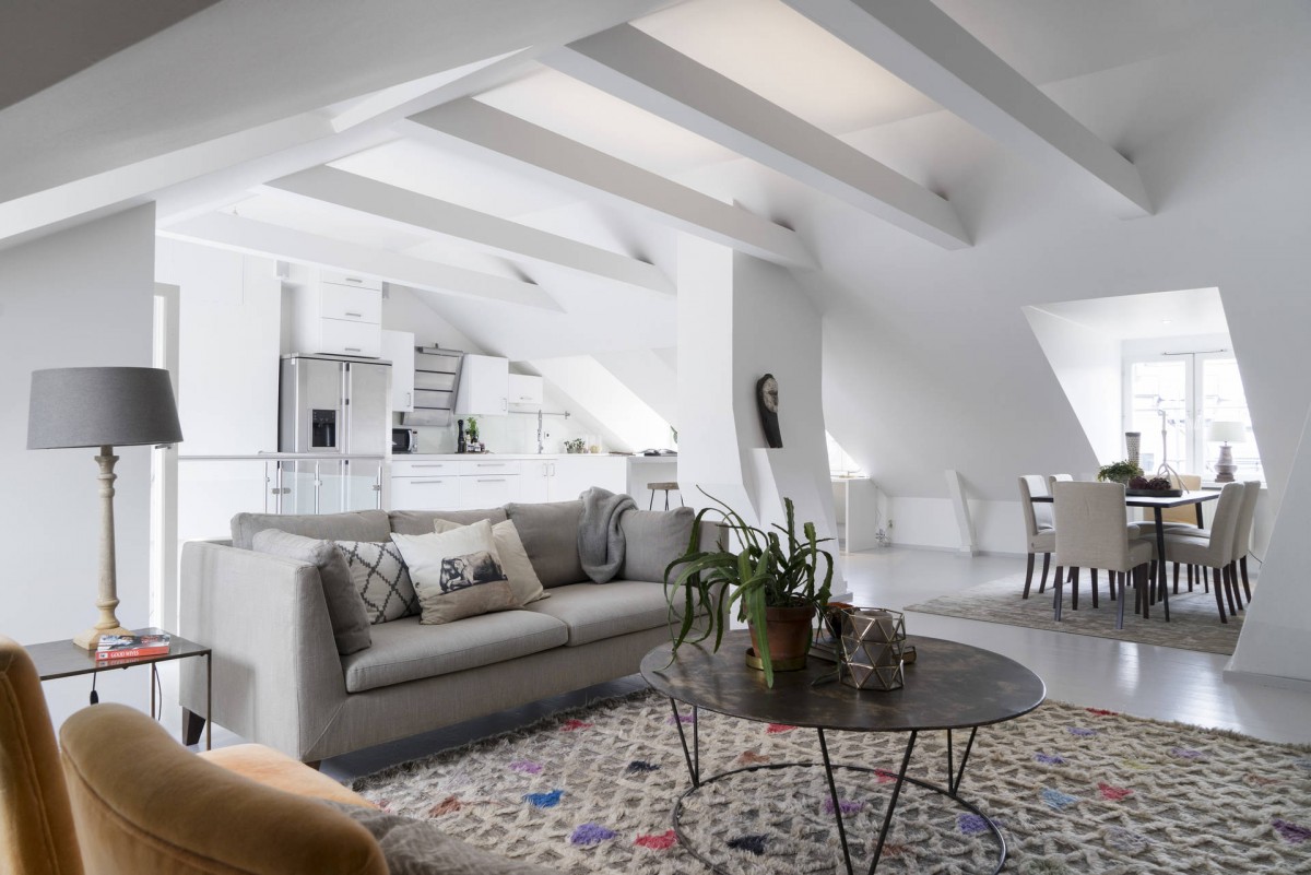 delikatissen terraza nórdica estilo escandinavo dormitorios en piso inferior distribución diáfana diseño dúplex decoración dúplex 