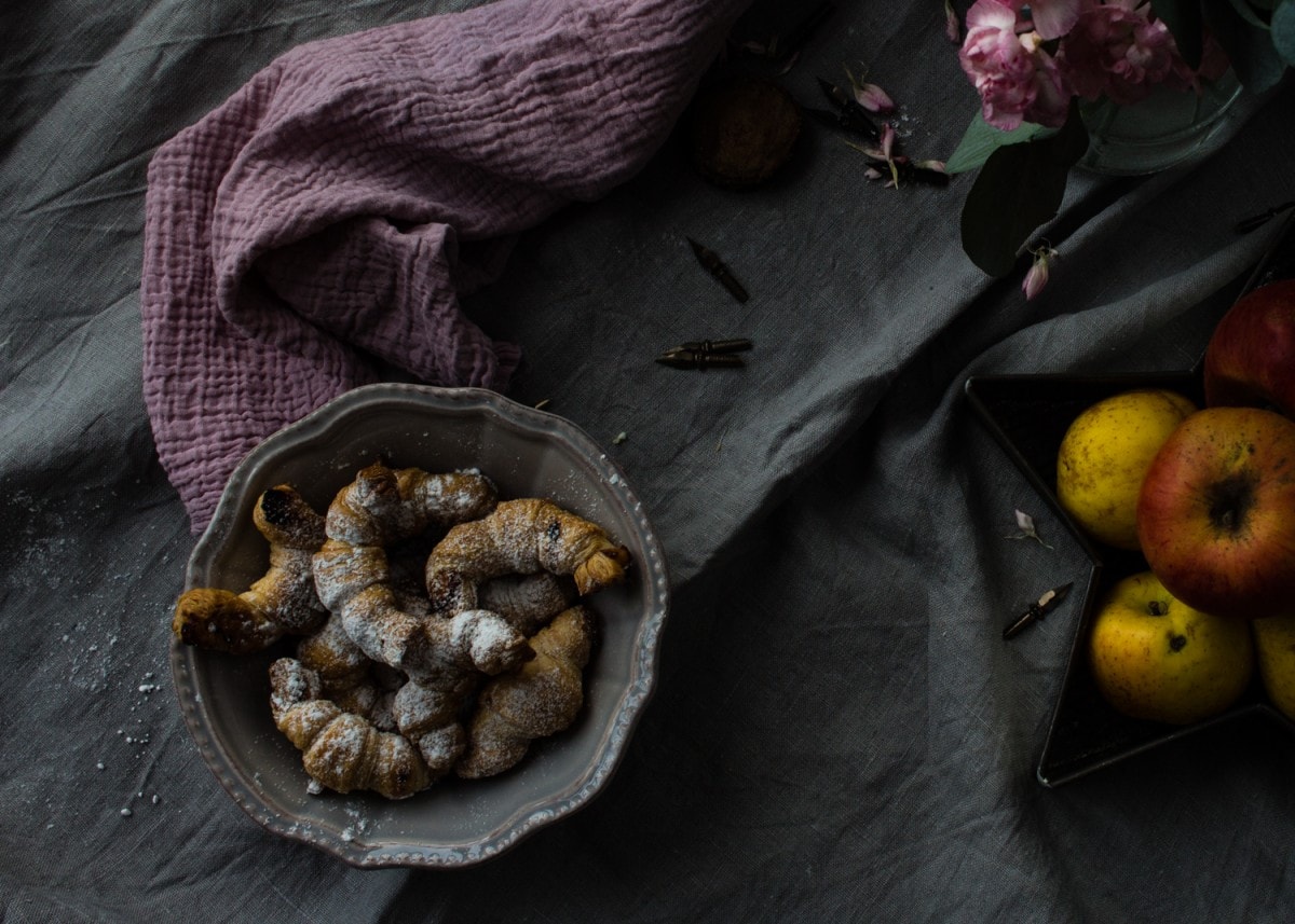 recetas con hojaldre postres caseros manzana hojaldre relleno de manzana cruasans rellenos croissants rellenos bollería casera 