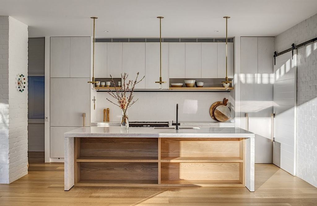 puertas correderas interior minimalismo japones distribución diáfana diseño interiores casa australiana 