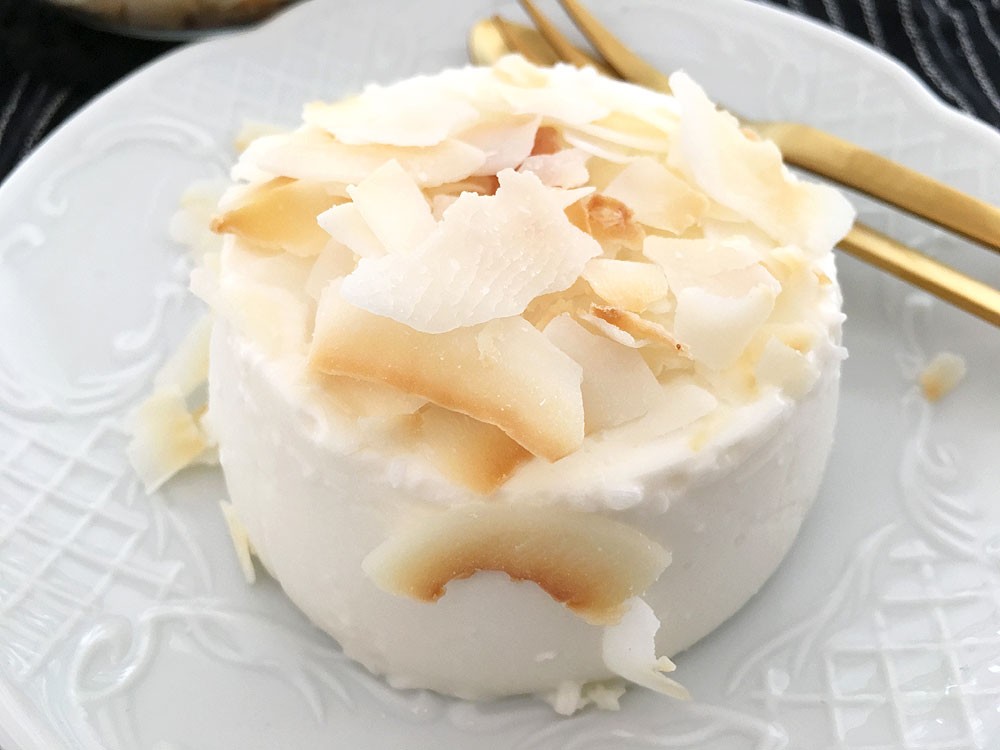 postres fáciles postres de vasito postres de coco panna cotta diferente 