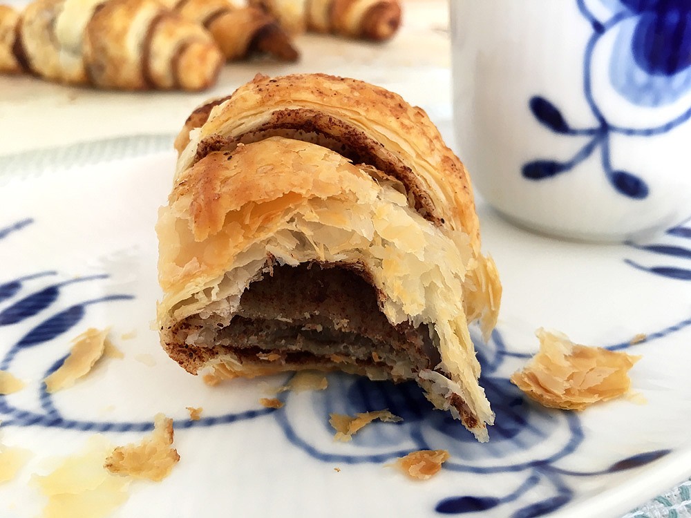 rollos de canela puff pastry kanelsnegle hojaldre croissants de canela cinamon rolls cinamon danish butterdej bollería danesa 