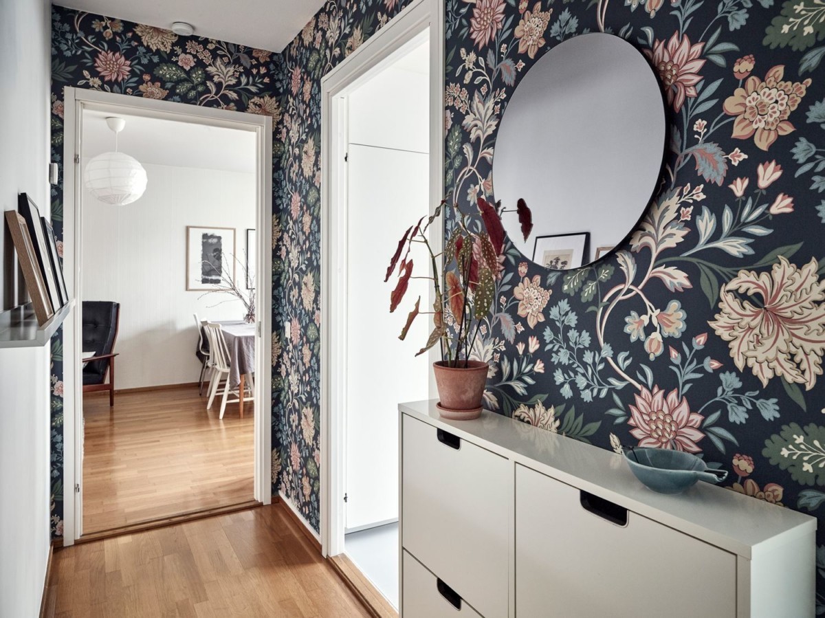 delikatissen wallpaper scandinavian wallpaper renovar la entrada renovar el hall Papel pintado papel de pared floral papel de pared hall reno english wallpaper 