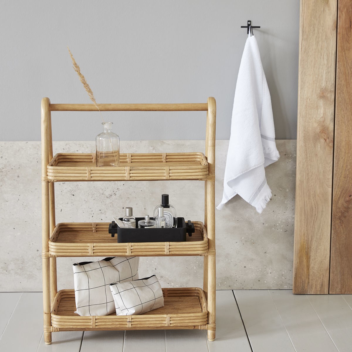 tray shelf scandinavian design scandi design ratán nordic design hogar estantería diseño nórdico diseño escandinavo diseño danés diseño design bandeja almacenaje accesorios 