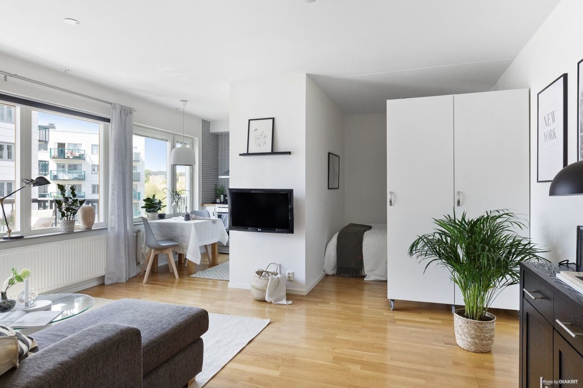 tiny studio decor studio interiors studio decor scandinavian studio scandinavian decor estudios cuarto de baño grande estudio sueco decoración decoración pisos pequeños decoración estudios cocina pequeña cocina nórdica cocina abierta 