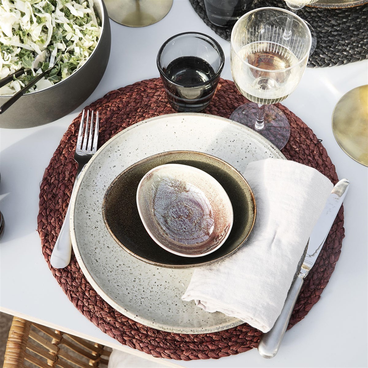 vajillas de porcelana scandinavian tableware scandinavian porcelain scandinavian plates scandinavian mugs scandinavian design rustic plates porcelana nórdica nordic table nordic cuisine menaje hogar menaje cocina household items house doctor rustic diseño nórdico diseño escandinavo design plate bowl mug 