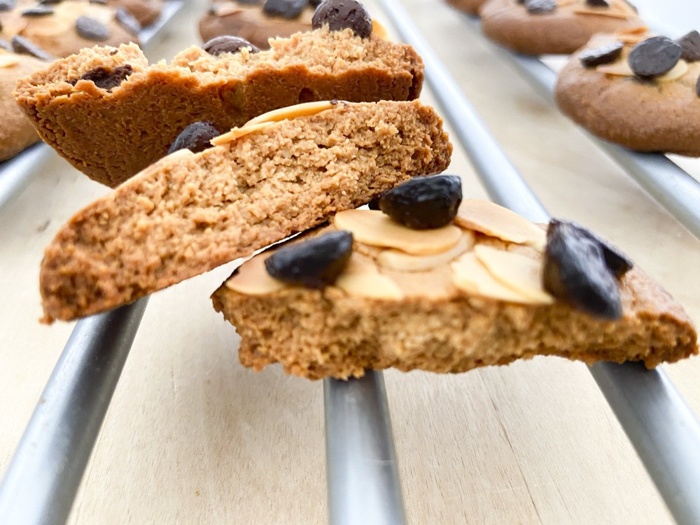 Galletas de mantequilla de cacahuete keto y sin azucar