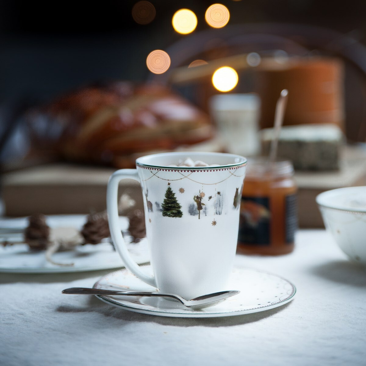 Wik & Walsøe christmas scandinavian table set scandinavian style scandinavian design norwegian porcelain norwegian design nordic style nordic design nordic christmas navidad 2020 mesas de navidad mesa de navidad estilo nórdico estilo escandinavo diseño noruego decoración navideña decoración mesa navideña christmas table christmas scandinavian interiors christmas decor 