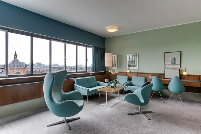 muebles de diseño muebles daneses modern design mid century modern hotel iconos del diseño iconic furniture hotel estilo nórdico hotel de diseño hotel clásico Egg chair diseño nórdico diseño escandinavo diseño danés Dinamarca design hotel Danmark danish hotel copenhague Copenhagen classic style hotel arne jacobsen hotel arne jacobsen furniture 