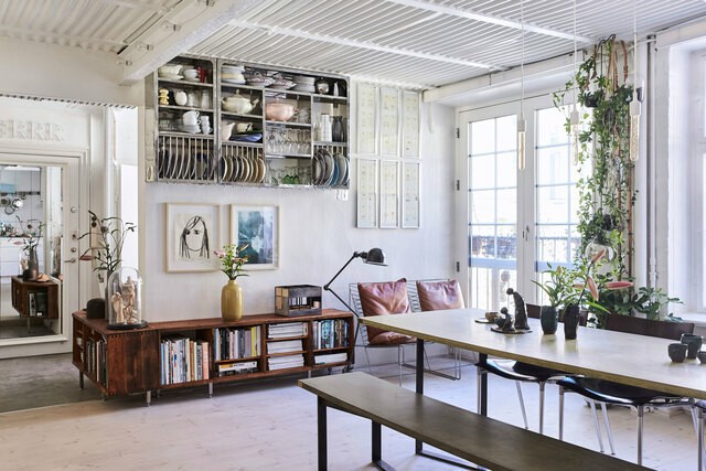 vivienda rehabilitada techos altos vigas acero scandinavian style scandinavian loft scandinavian interiors piso convertido en loft open-plan open concept apartment nordic loft industrial window industrial vintage style industrial style estilo nórdico estilo escandinavo decoración loft 