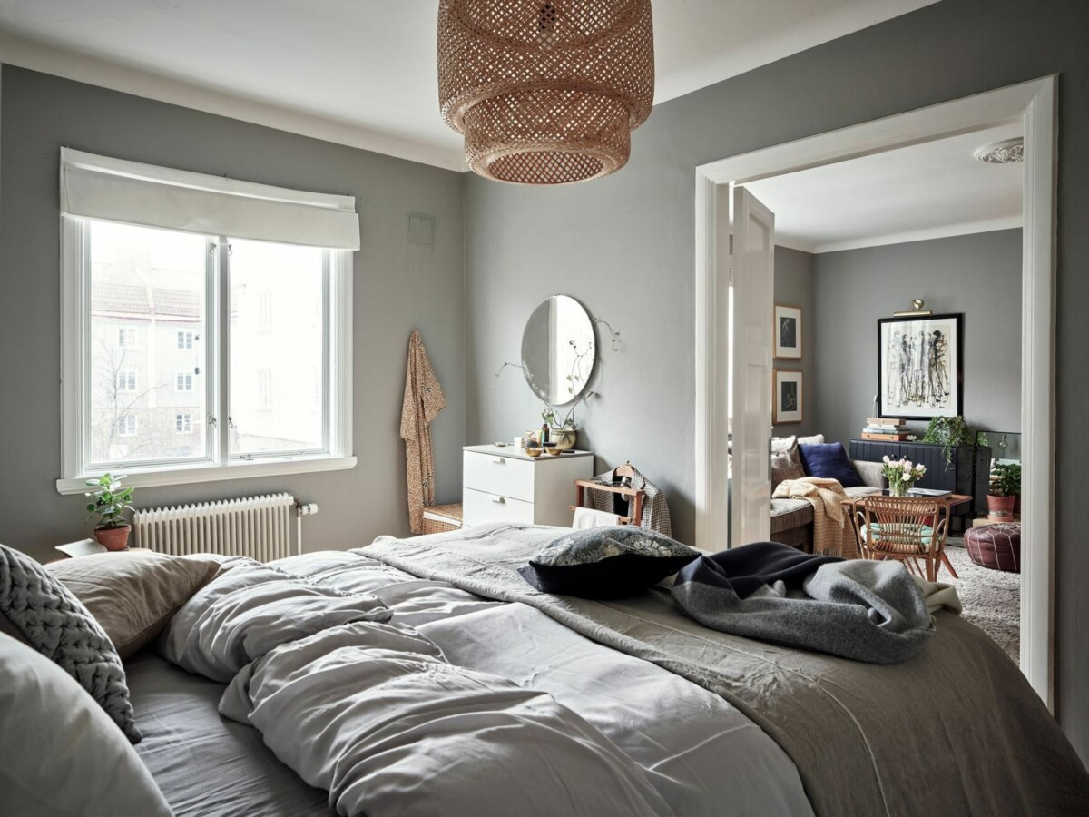 textiles de dormitorio Slatted mattress base with legs scandinavian bedroom scandi bedroom nordic bed estilismo de dormitorios estilismo camas duvet cover dormitorio nórdico decoración dormitorio decoración camas camas con fundas 2 fundas nórdicas box madras bedroom textiles bedroom style nordic bedroom bedroom interiors bedroom decoration bedroom decor 2 mattresses 1 big bed 