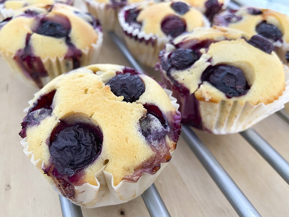 delikatissen postres con arándanos muffins fáciles muffins de frutas muffins de arándanos muffins caseras merienda fruit muffins easy muffins dulces de arándanos desayuno brunch Blueberry Muffins blueberry dessert 