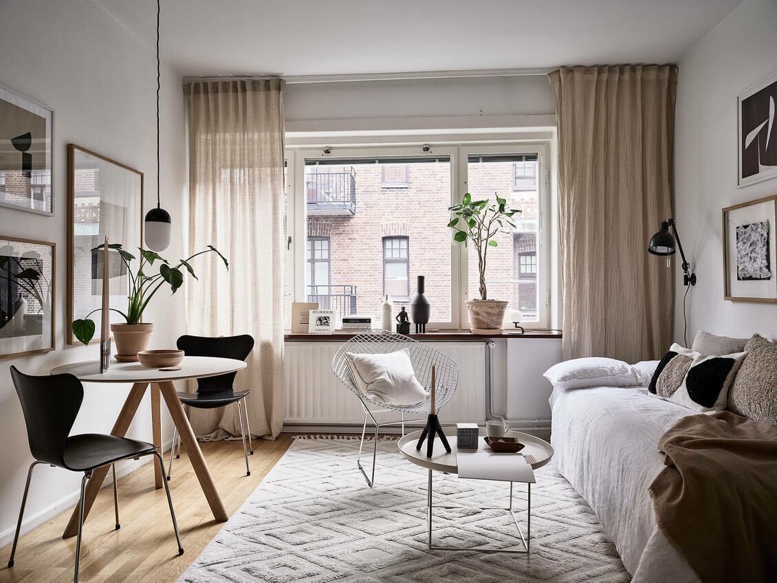 vivienda estudiantes tiny apartments decor students decor student interiors student housing scandinavian tiny apartment decor scandinavian style pisos pequeños estilismo pisos pequeños decoración interiores piso nórdico de estudiantes. students apartment piso de estudiantes mini piso decoración distribución de minipiso desing chairs design furniture 