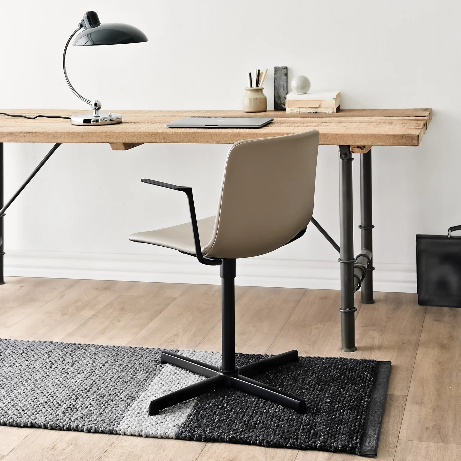 scandinavian rug scandinavian interiors scandinavian desing scandinavian carpet nordic rug nordic carpet diseño nórdico descuento de alfombras alfombras tejidas alfombras nórdicas alfombras escandinavas alfombras de lana alfombras de interior alfombras de diseño alfombras de algodón 