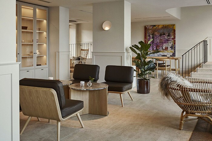 scandinavian decor hotels scandi style hotel nordic style hotels hoteles franceses hoteles en francia hoteles elegante hoteles de estilo nórdico hoteles de diseño hotel decor france hotel decoración hoteles decoración hotelera 