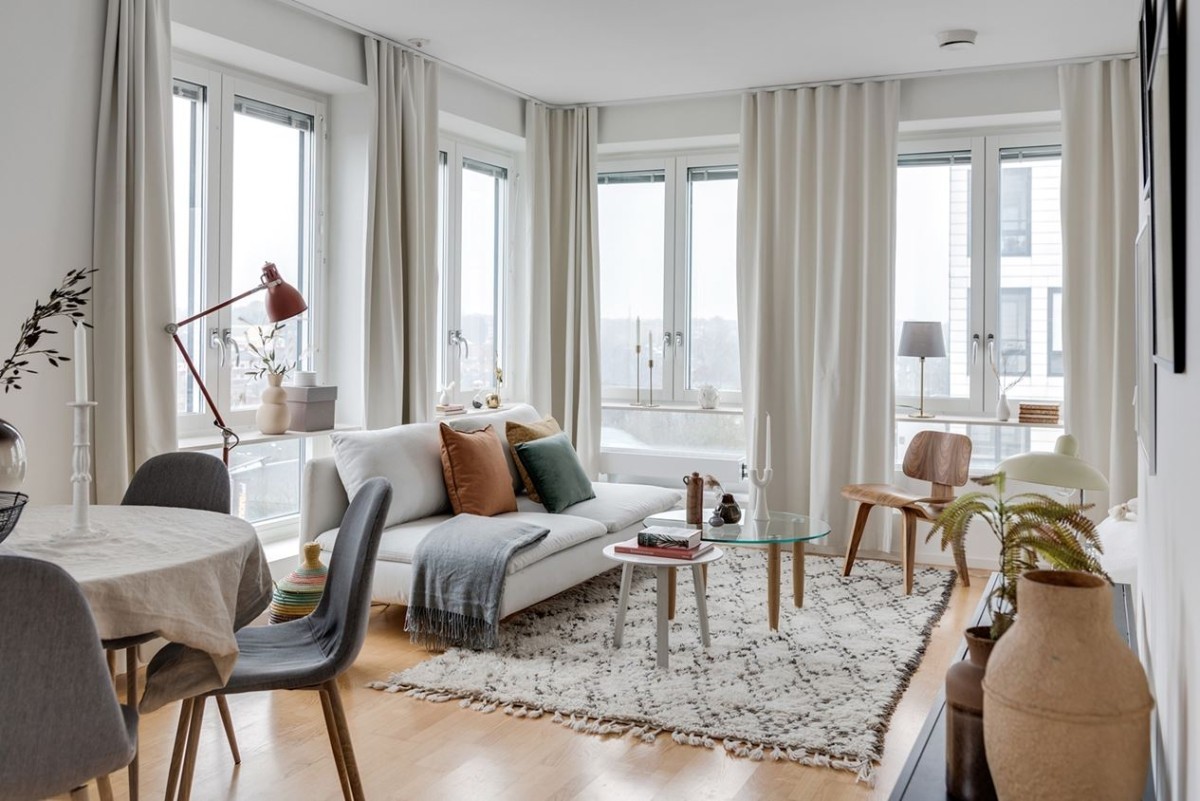 tiny studio apartament decor scandinavian studio scandi studio mini piso sueco estudio de estilo nórdico estudio con vistas decoraicón sueca decoración nórdica decoración de estudio 