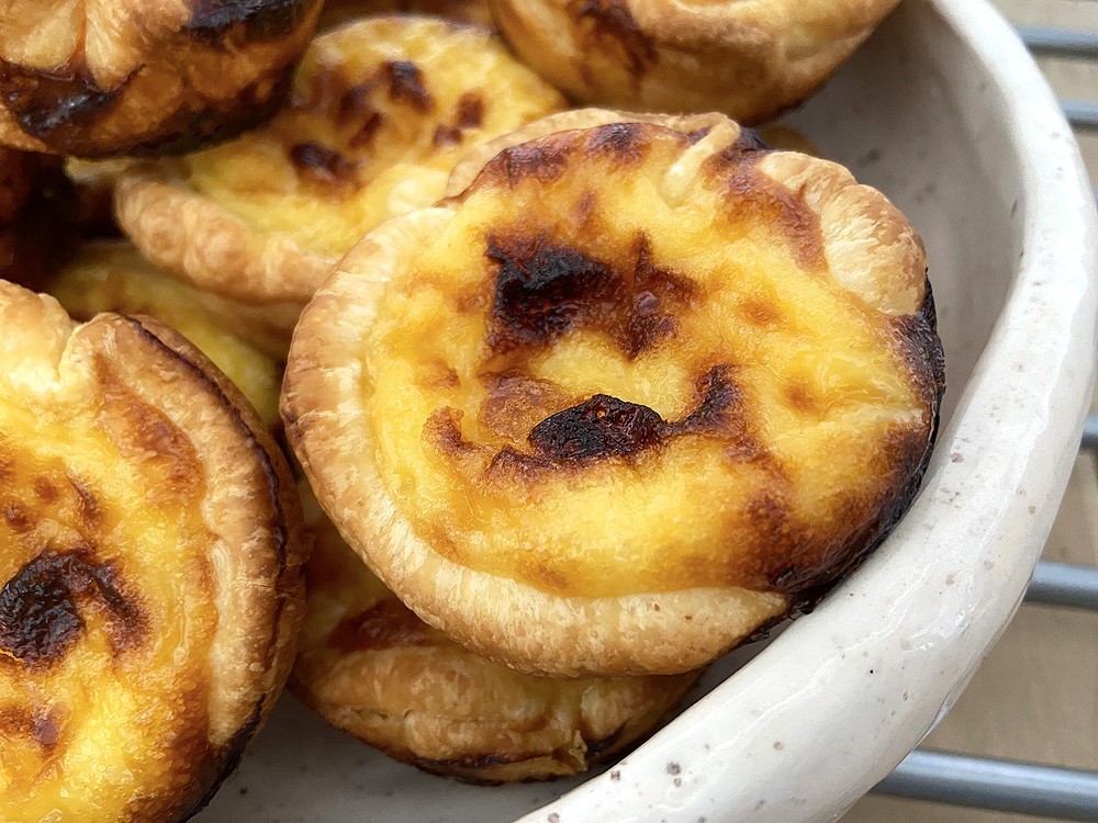 portuguese tarts Portuguese Egg Tart Portuguese Custard Tarts pastelitos de nata pasteles portugueses pasteles portugal pasteles de nata Pasteis de Nata) pasteis de belem 