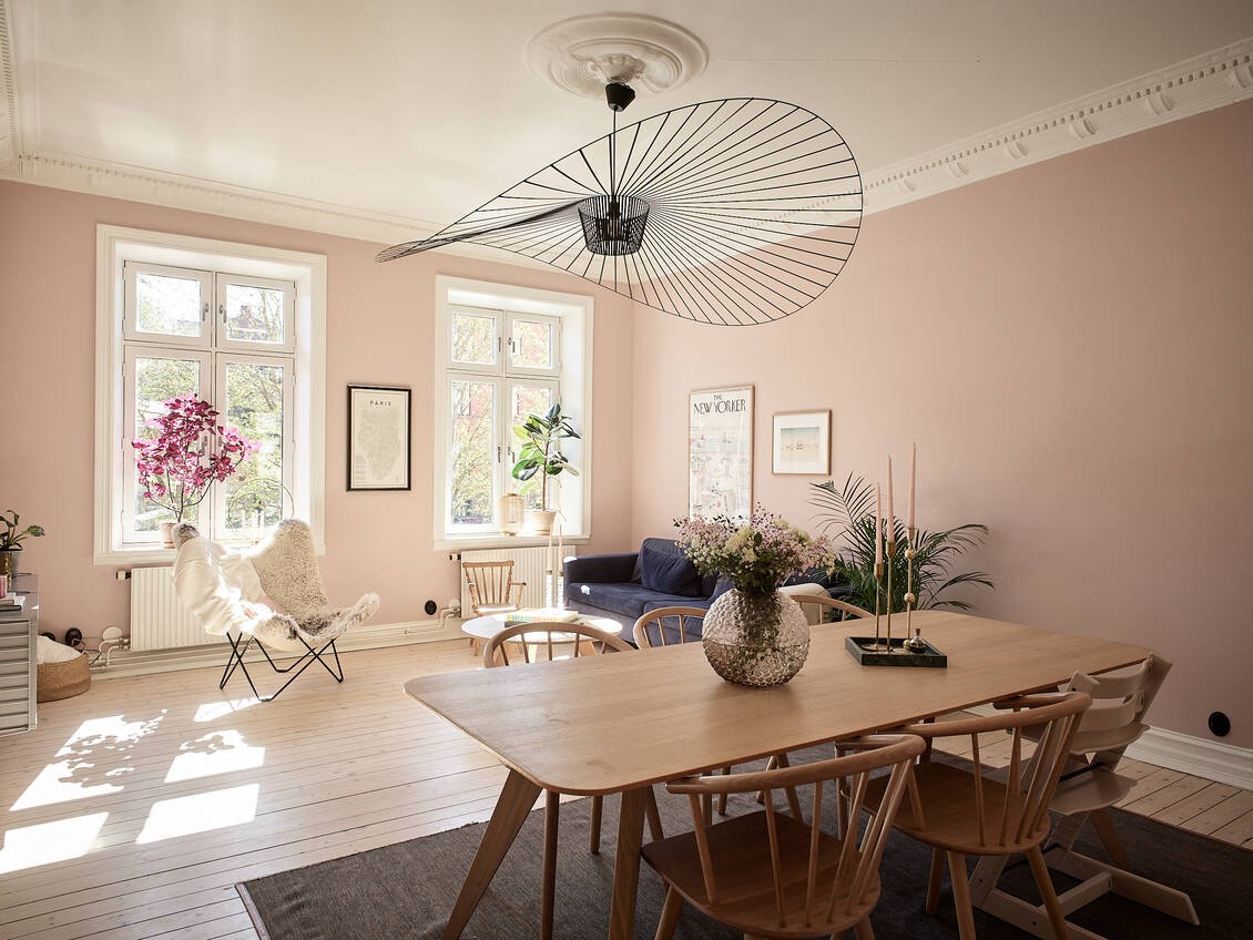 scandi pink decor scandi cozy scandi apartment salón rosa rosa palo pink living room pink decor pared rosa decorar con colores decoración rosa viejo 