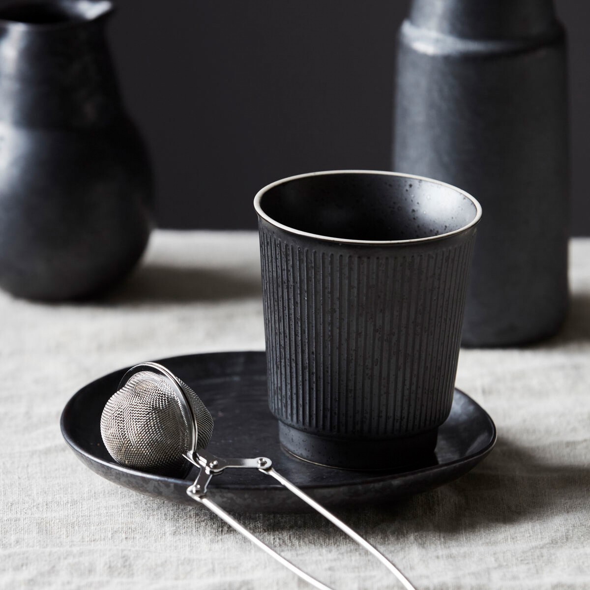 vajillas de diseño tazas de diseño scandinavian home design scandinavian design scandi table scandi decor porcelana de diseño menaje de mesa menaje de diseño home decor design diseño nórdico diseño escandinavo 