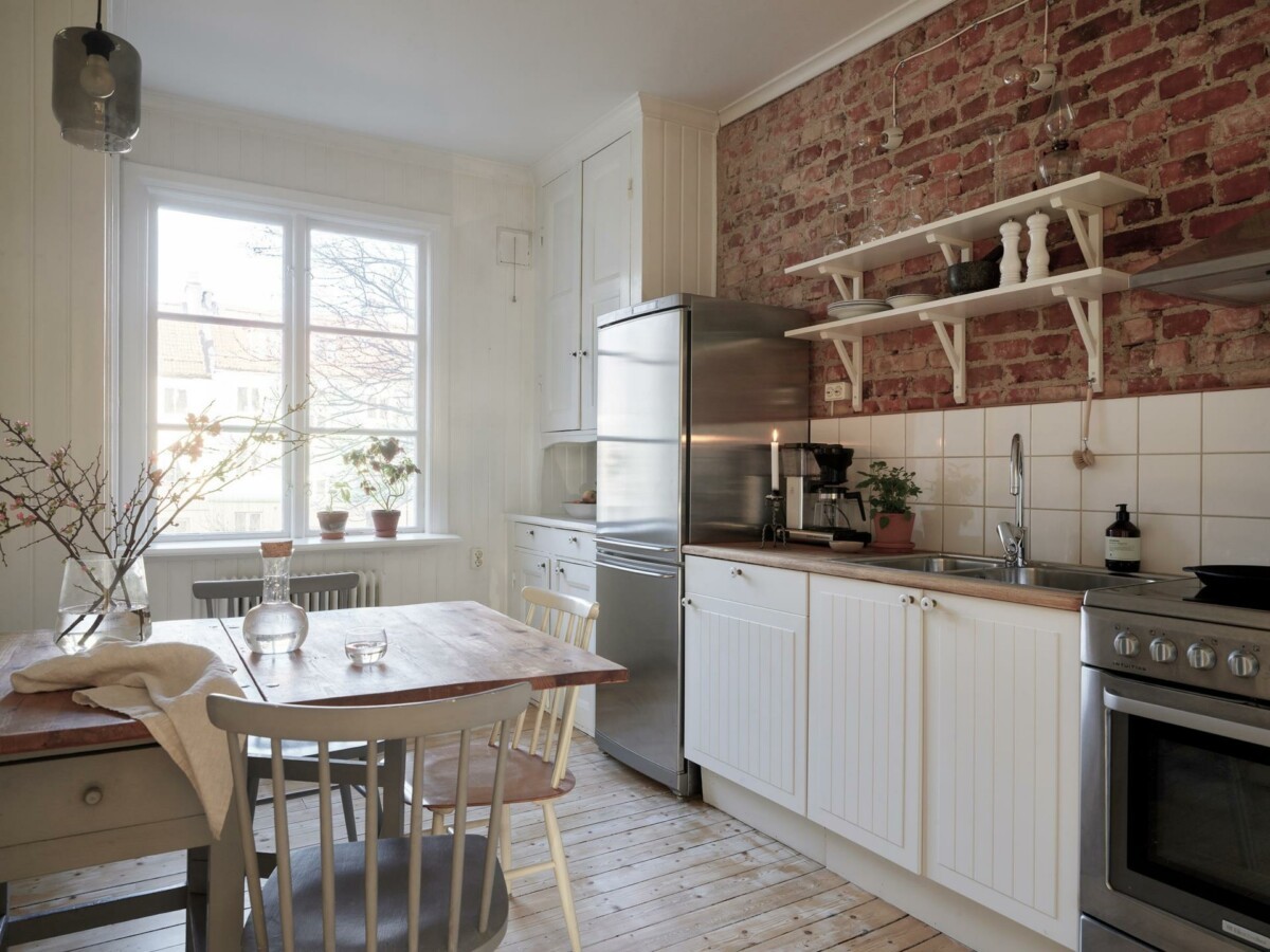 scandinavian country scandi kitchen rustic style paredes paneladas ladrillo visto estilo nórdico decoración cocina de campo decoración blanco roto country kitchen cocina rústica 