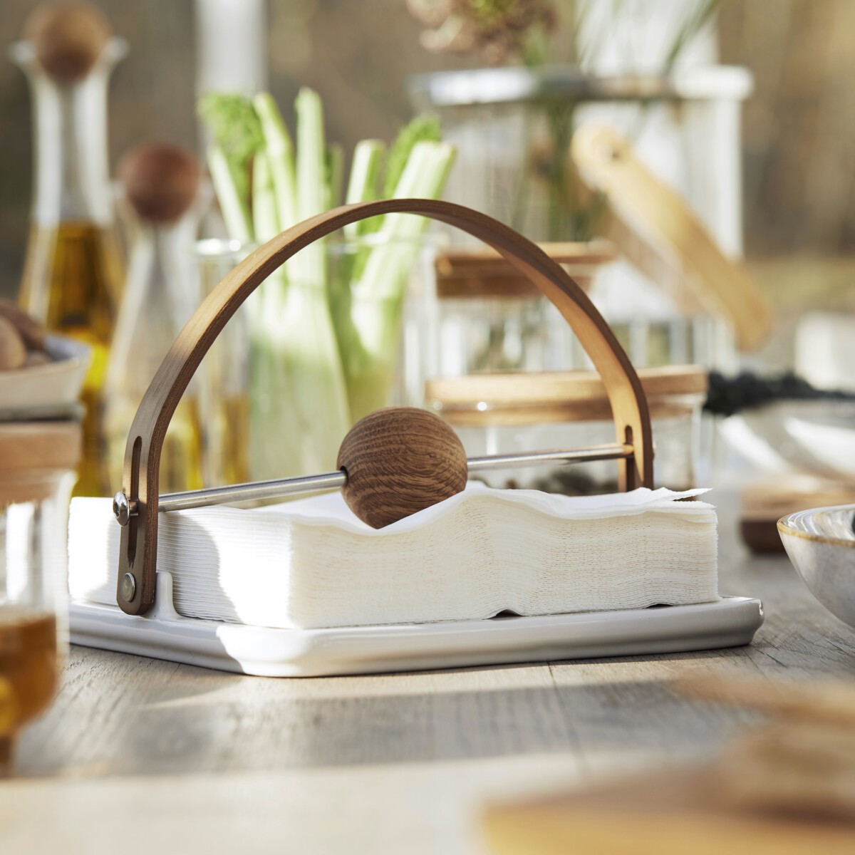 vestir mesa vajilla nórdica utensilios mesa tableware table utensils table decoration spring table scandinavian design Nordic tableware Nordic glassware nordic design mesa primavera mesa para amigos menaje de mesa menaje de diseño diseño nórdico diseño escandinavo design tableware decoración mesa bbq decoración mesa cristalería nórdica comida de primavera 