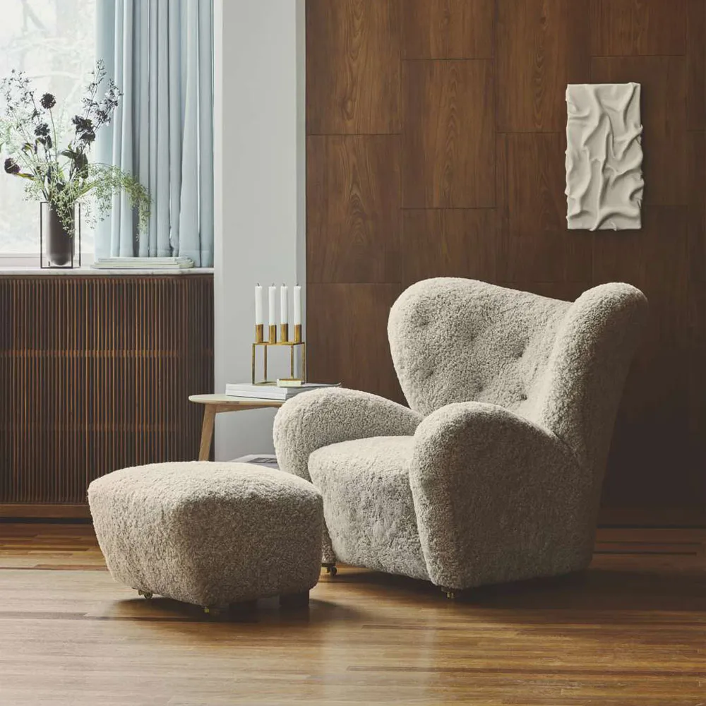 Sillón Ingeborg scandinavian design Nordic Nest nordic design muebles de diseño menu Lámpara JWDA Lámpara Carrie Kubus 4 Chandelier JWDA Lamp Ingeborg Armchair diseño nórdico diseño escandinavo diseño danés designer furniture danish design Carrie Lamp Candelabro Kubus 4 By Lassen Audo Copenhagen 
