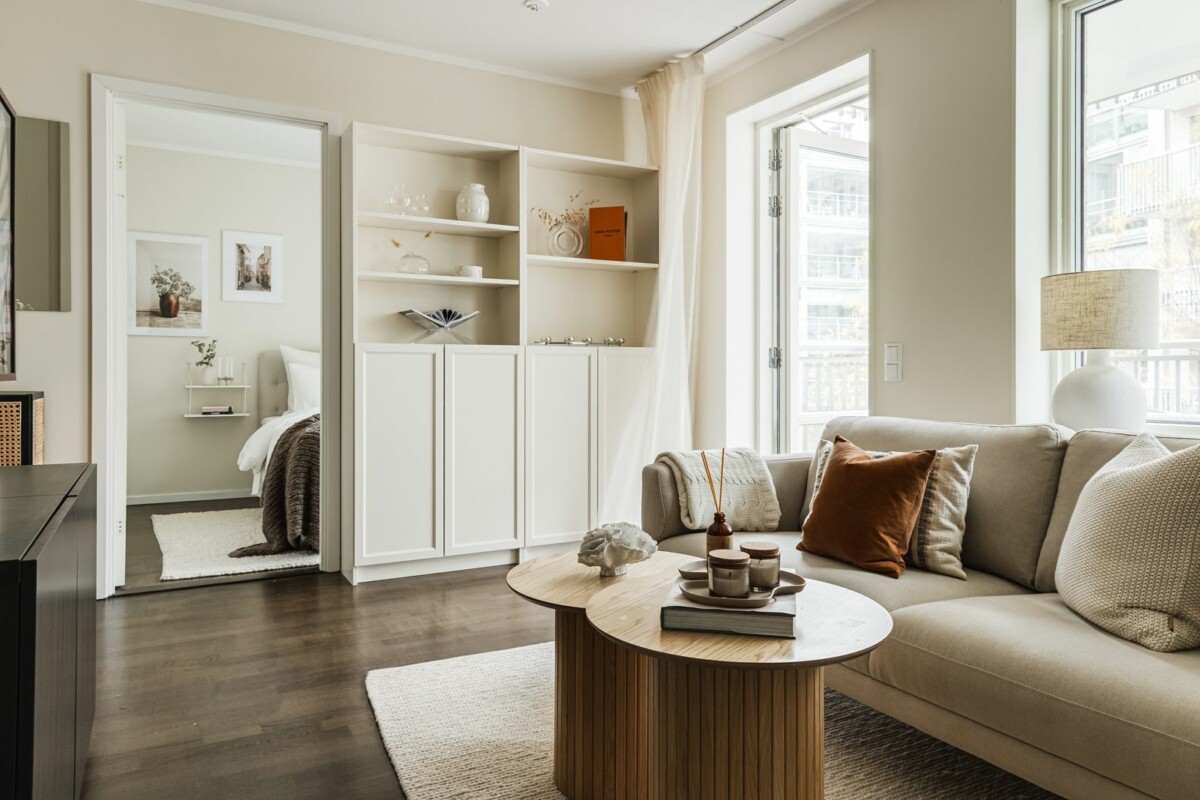 tipo de parquet porcelanico imitacion madera cocina pintar en blanco roto parquet y tarimas parquet satinado instalación de parquet de madera instalacion de parquet cocina con suelo de madera 