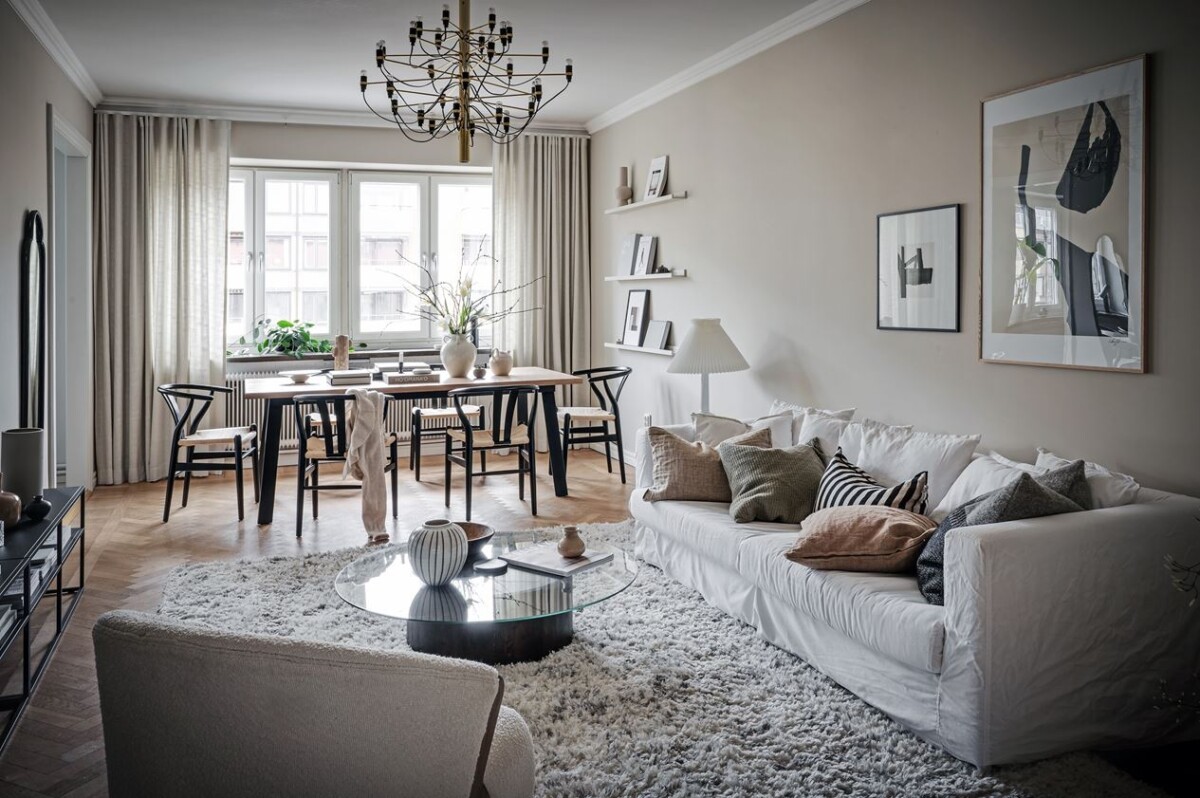 serenidad funcionalidad estilo nórdico elegancia decoración nórdica decoración neutros decoración interiores decoración en gris oscuro y beige decoración elegante decoración cálida decoración acogedora confort calidez 