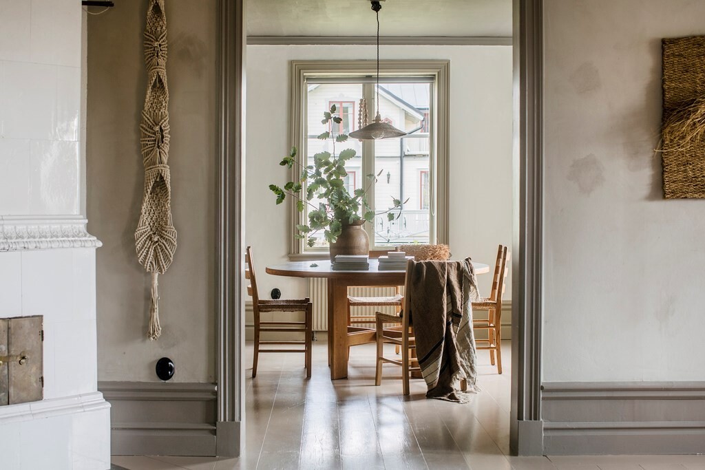 reforma de vivienda antigua muebles clásicos estilo rústico estilo nórdico encanto del pasado dormitorios con alcobas decoración vintage decoración clásica cocina ikea casa con historia casa antigua 