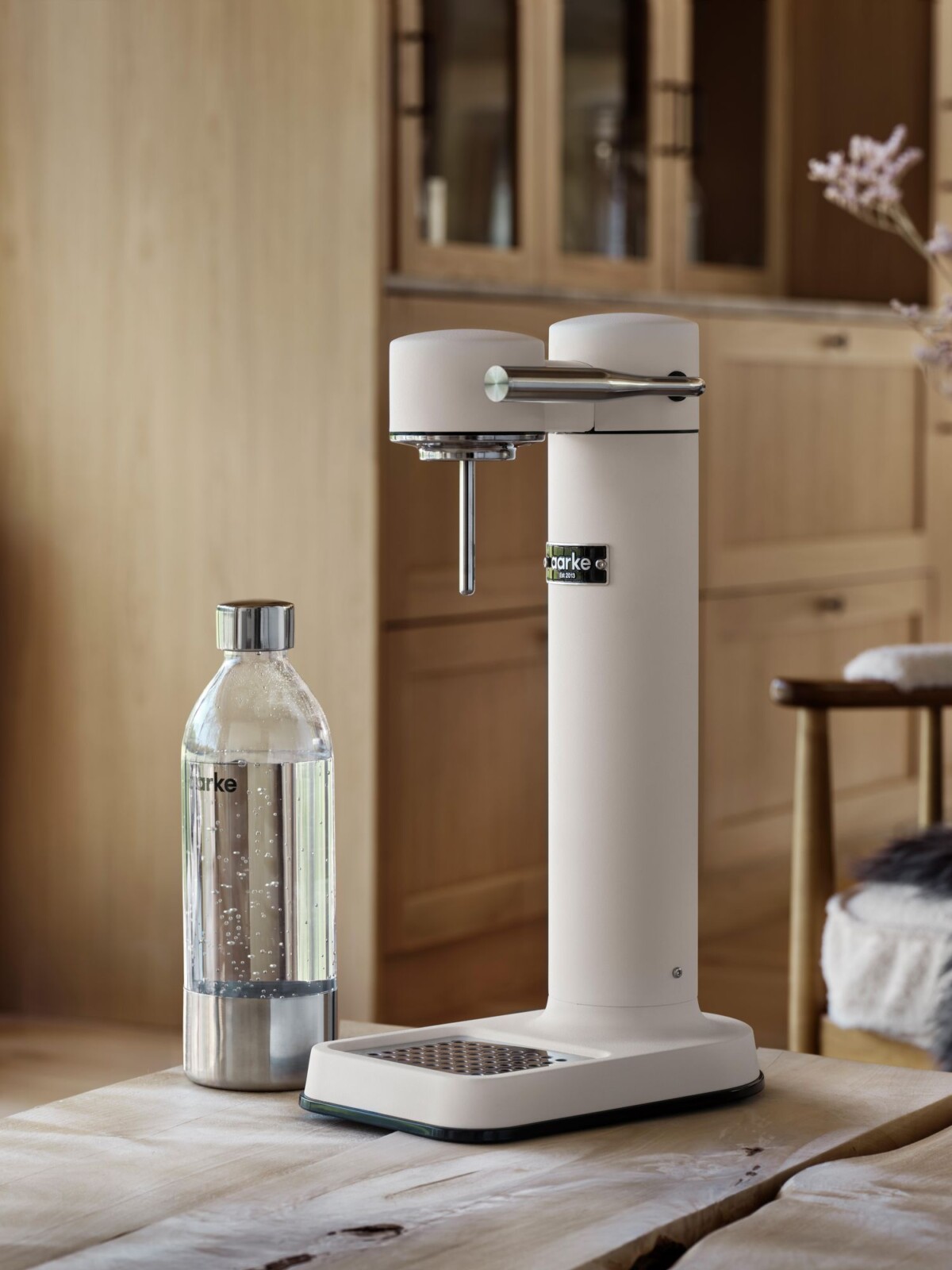 swedish design Sistema de soda casero refrescos funcional diseño sueco diseño nórdico Diseño minimalista: elegante diseño escandinavo Bebidas carbonatadas caseras atemporal aguas aromatizadas Agua con gas sin plástico agua con gas en casa agua con gas Aarke Carbonator 3 Aarke 