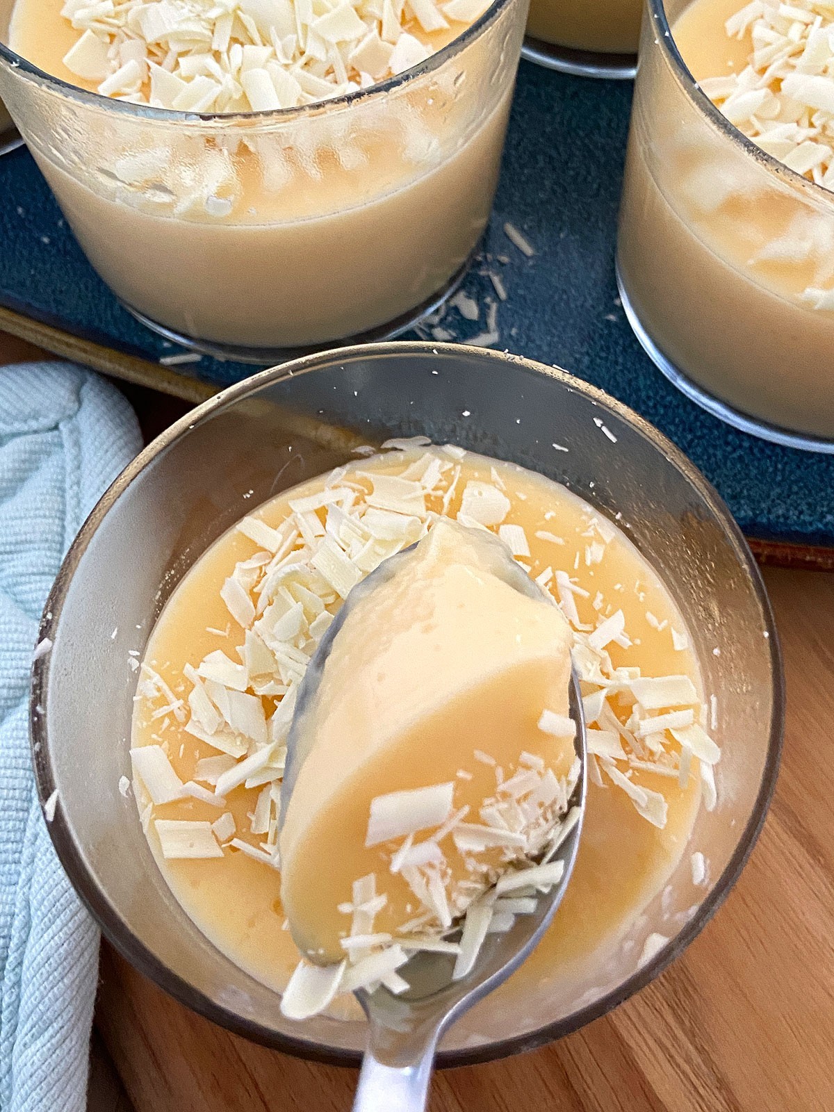 recetas delikatissen pudding choco blanco postres delikatissen postre rápido postre para fiesta postre individual postre fácil postre delicioso postre de vasito natillas de chocolate blanco natillas caseras crema de choco blanco 