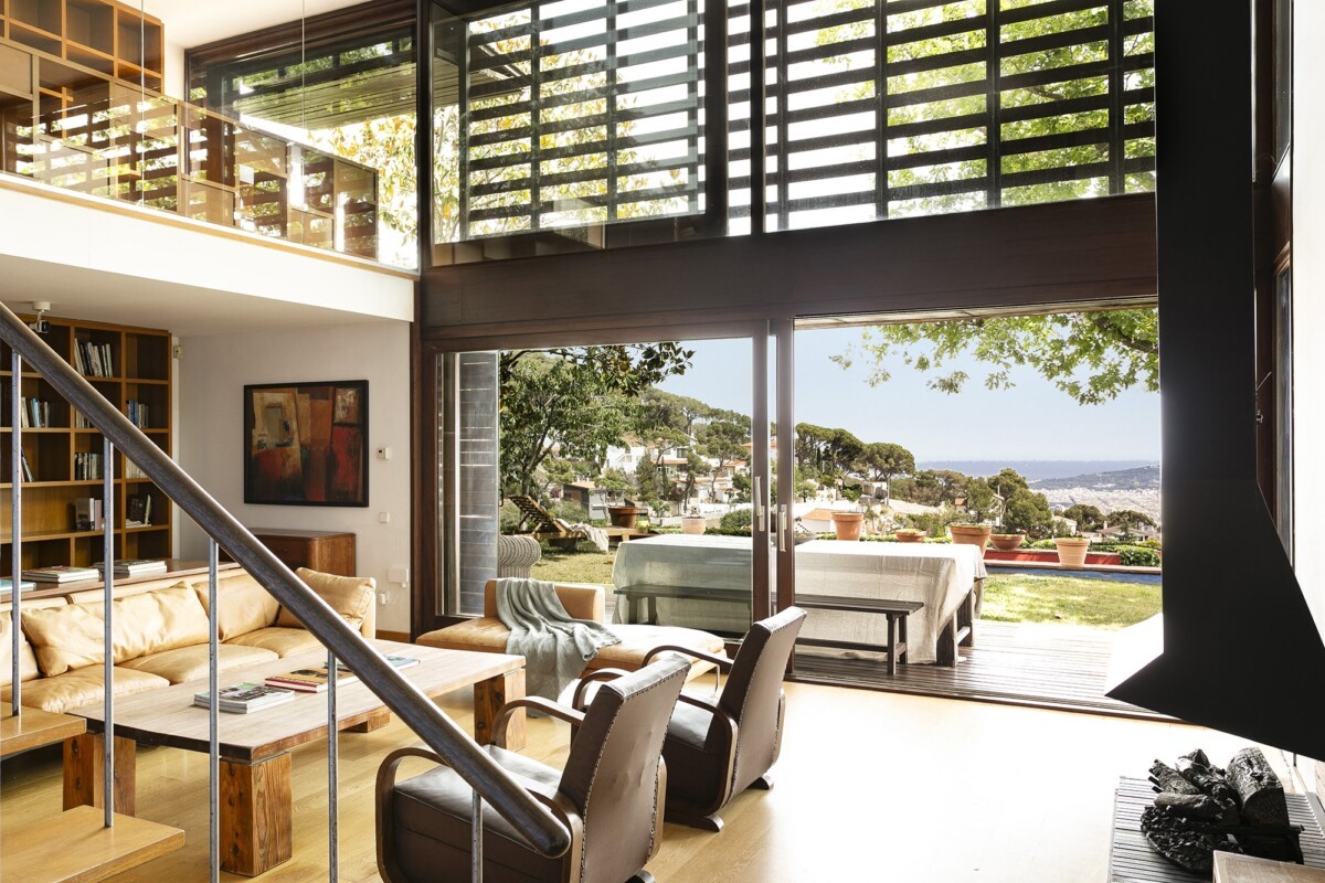 villa exclusiva villa de diseño villa de arquitecto villa con vistas barcelona interiores barcelona diseño interiores diseño en barcelona casa funcional casa con terrazas casa 3 niveles Barcelona 