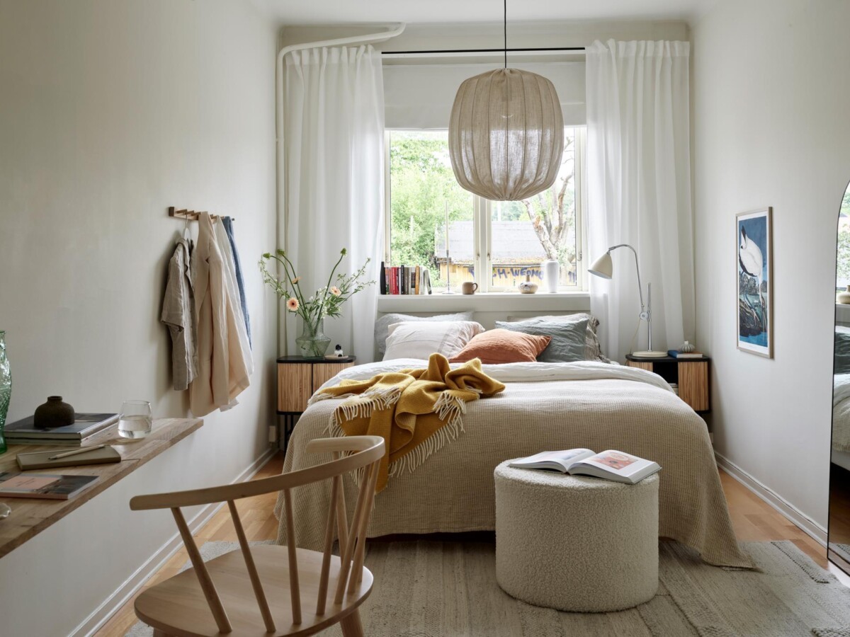 maximizar espacio luz natural estilo nórdico espacio reducido dormitorio pequeño decoracion dormitorios decoración consejos decoración cama bajo ventana bienestar 